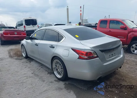 2015 Nissan Altima 2.5/2.5 S/2.5 Sl/2.5 Sv из США, поврежденный, VIN 1N4AL3AP8FN867303